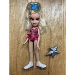 VINTAGE BRATZ CLOE PLAY SPORTZ ICE SKATING CHAMPION DOLL 2001- Hair Needs TLC